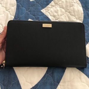 Kate Spade Laurel Way Talla Travel Wallet Clutch